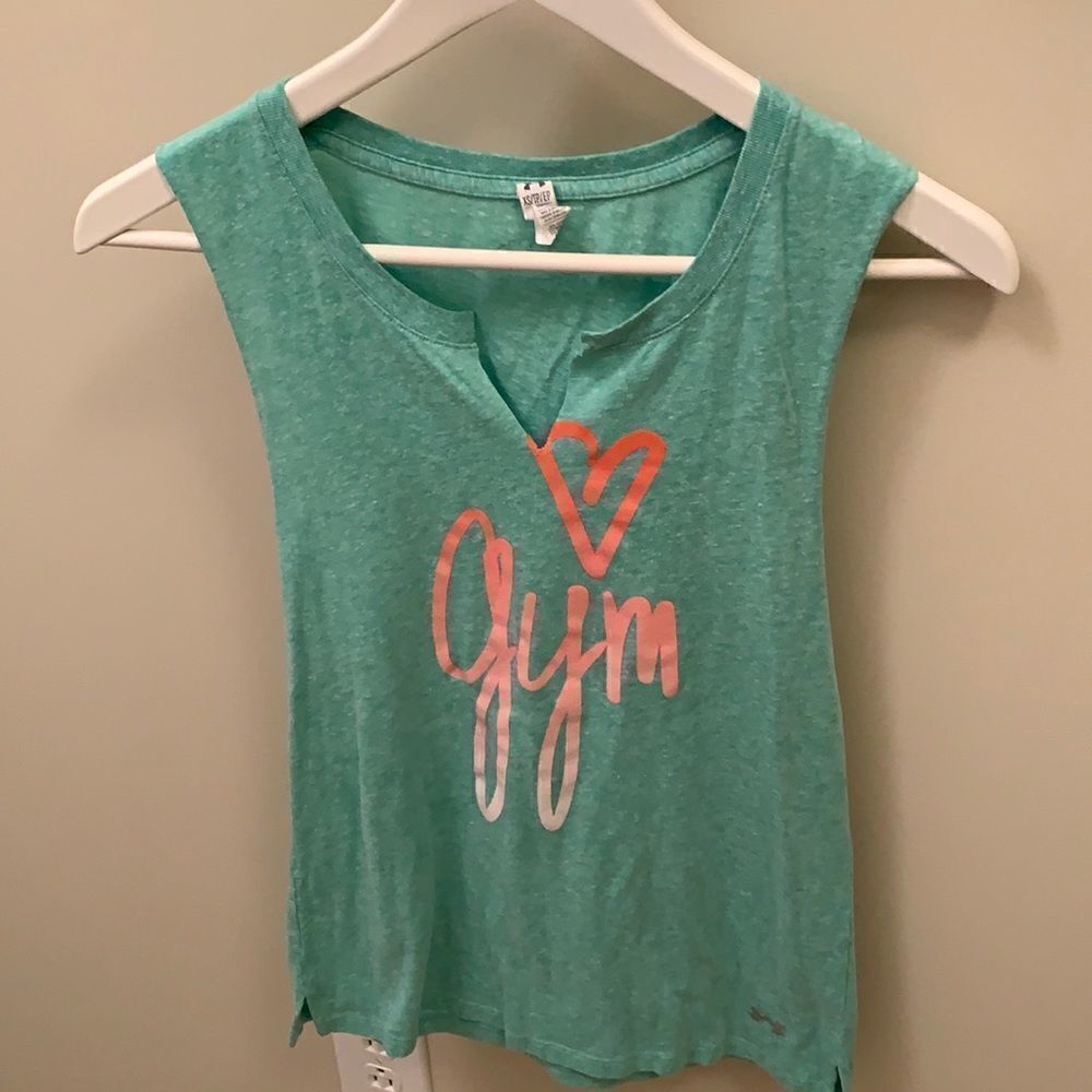 Under Armour tee 